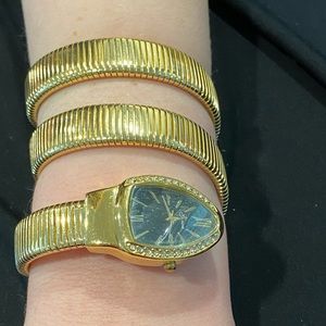 New snake watch with rhinestone